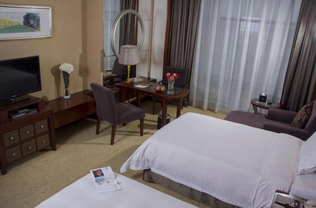 Grand Oriental Hotel Dongguan  Room photo